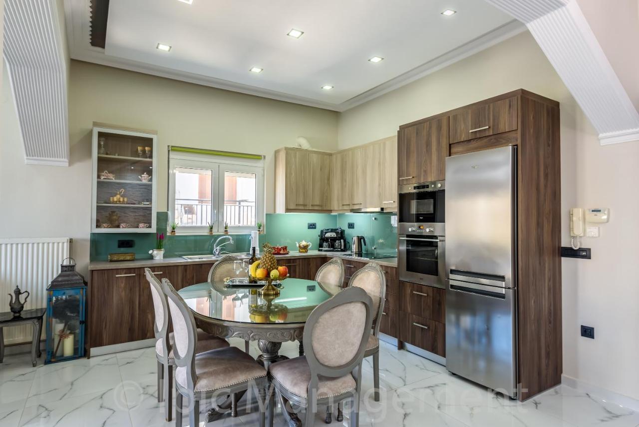Elegant 2Br Apt Rooftop Pool & Walk To Old Town La Canea Exterior foto