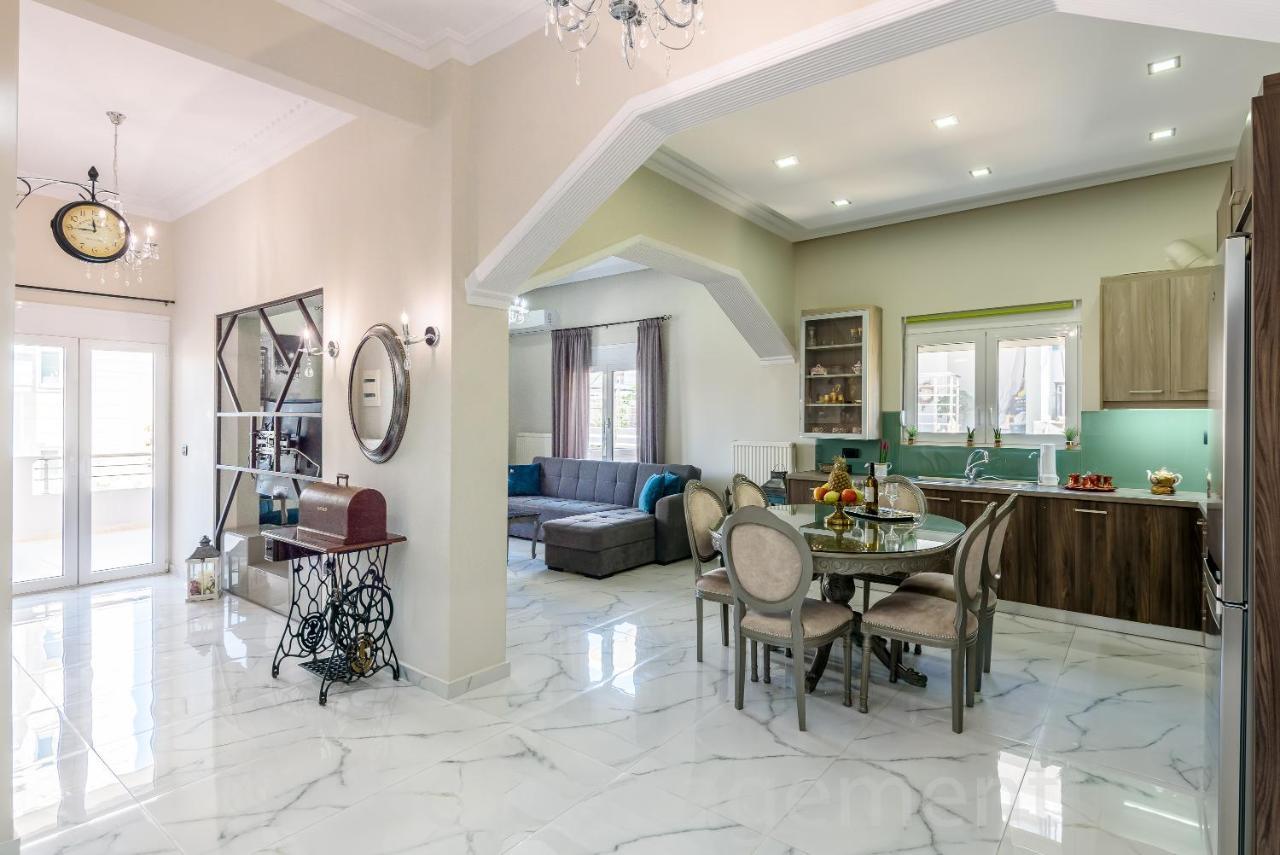 Elegant 2Br Apt Rooftop Pool & Walk To Old Town La Canea Exterior foto